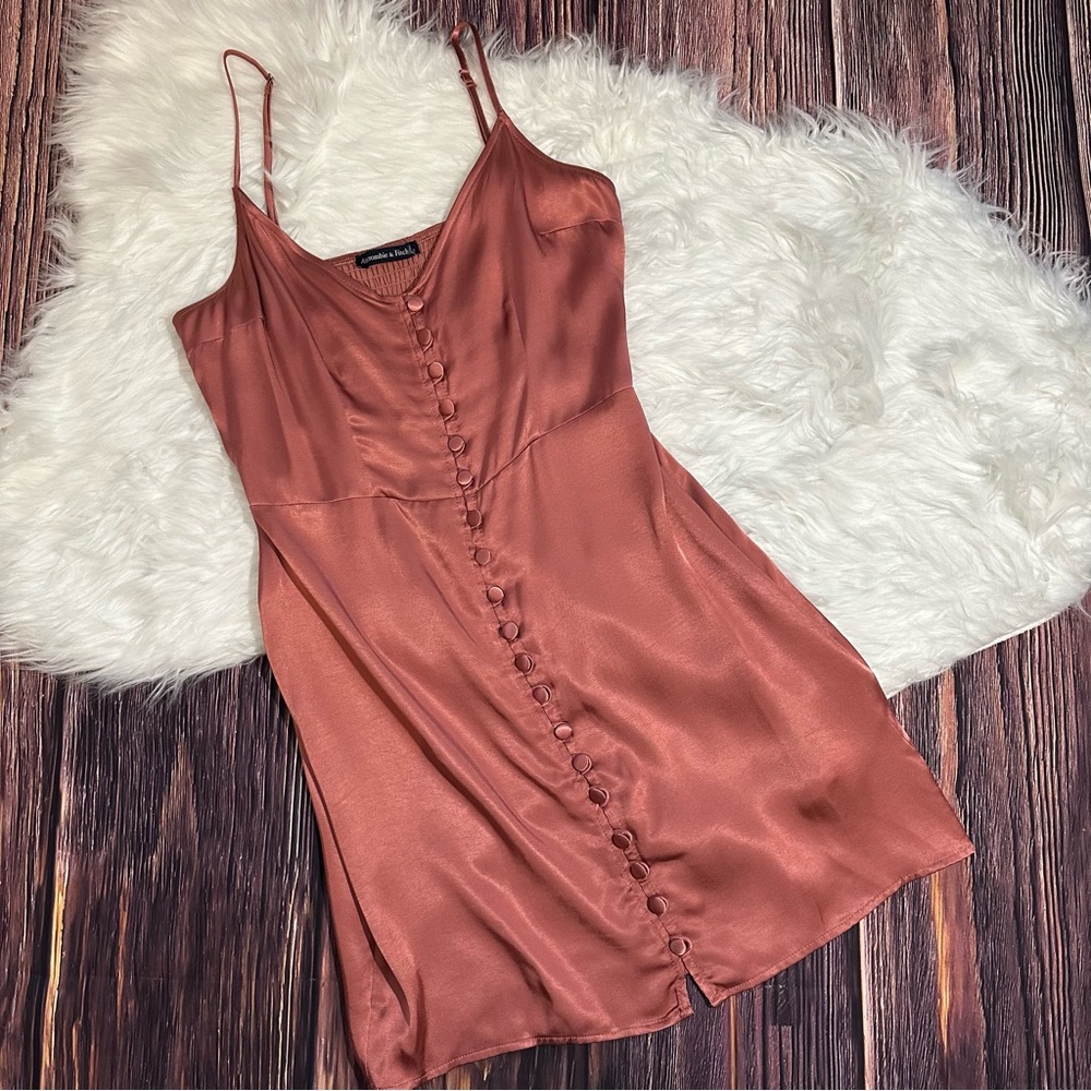 NWT Abercrombie & Fitch Button-Up Mini Satin Slip Dress Size Small - Picture 5 of 15